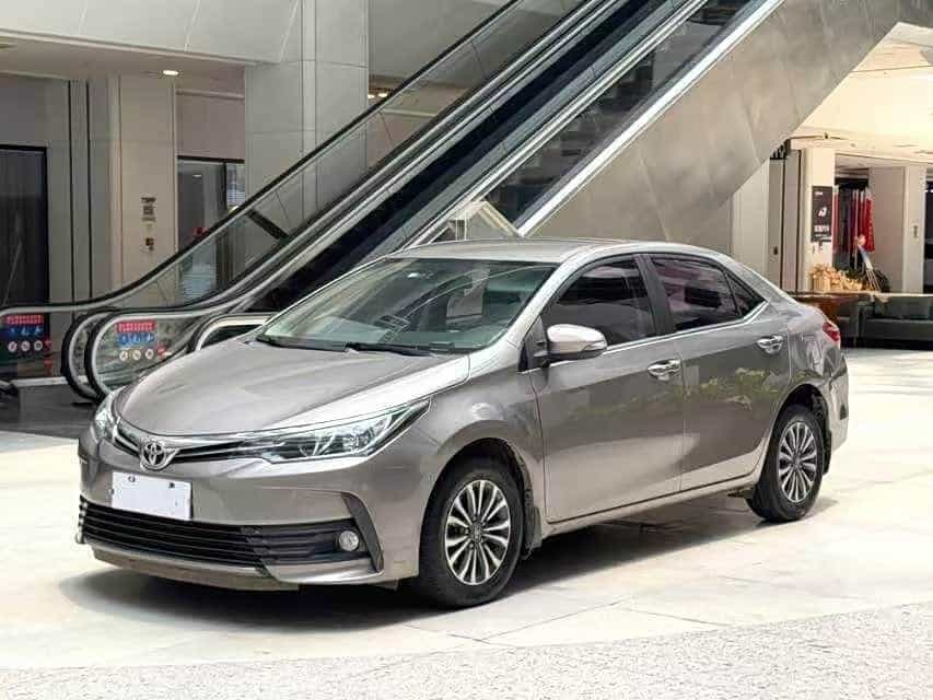 Toyota Corolla - Standard